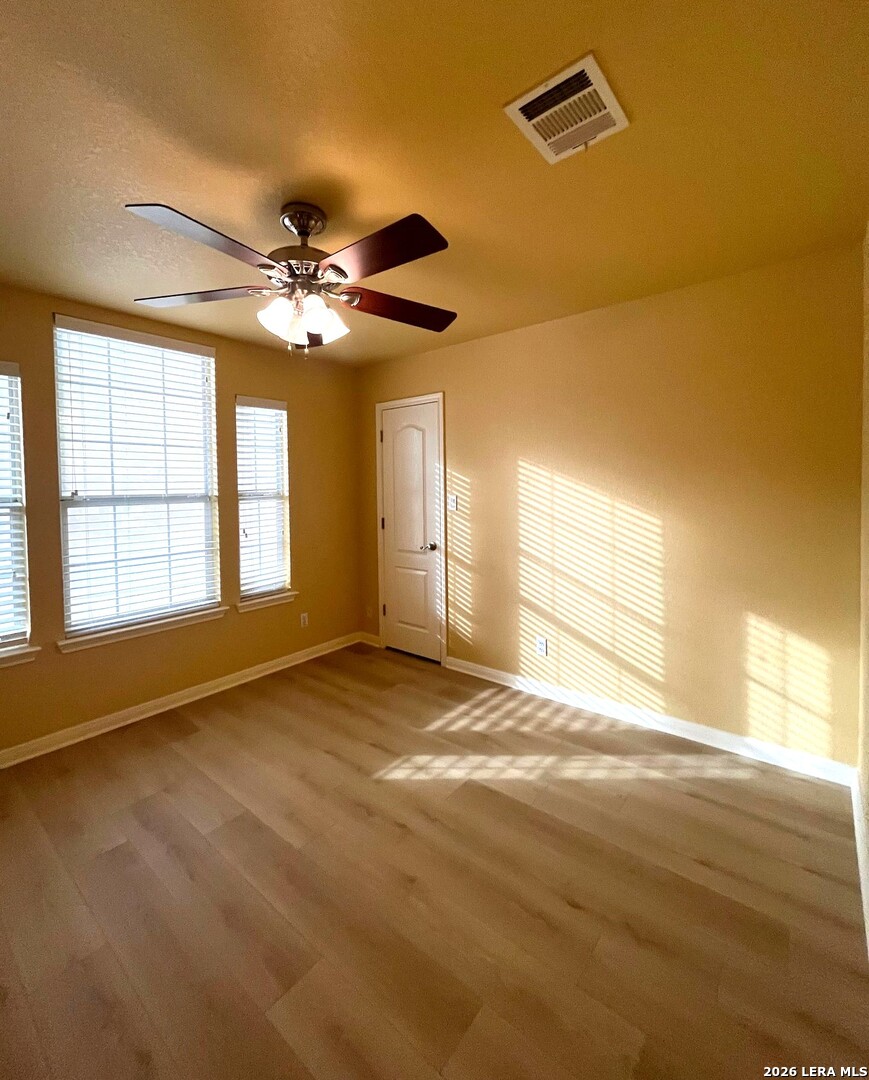 549 THURBER DR, Schertz, TX 78154