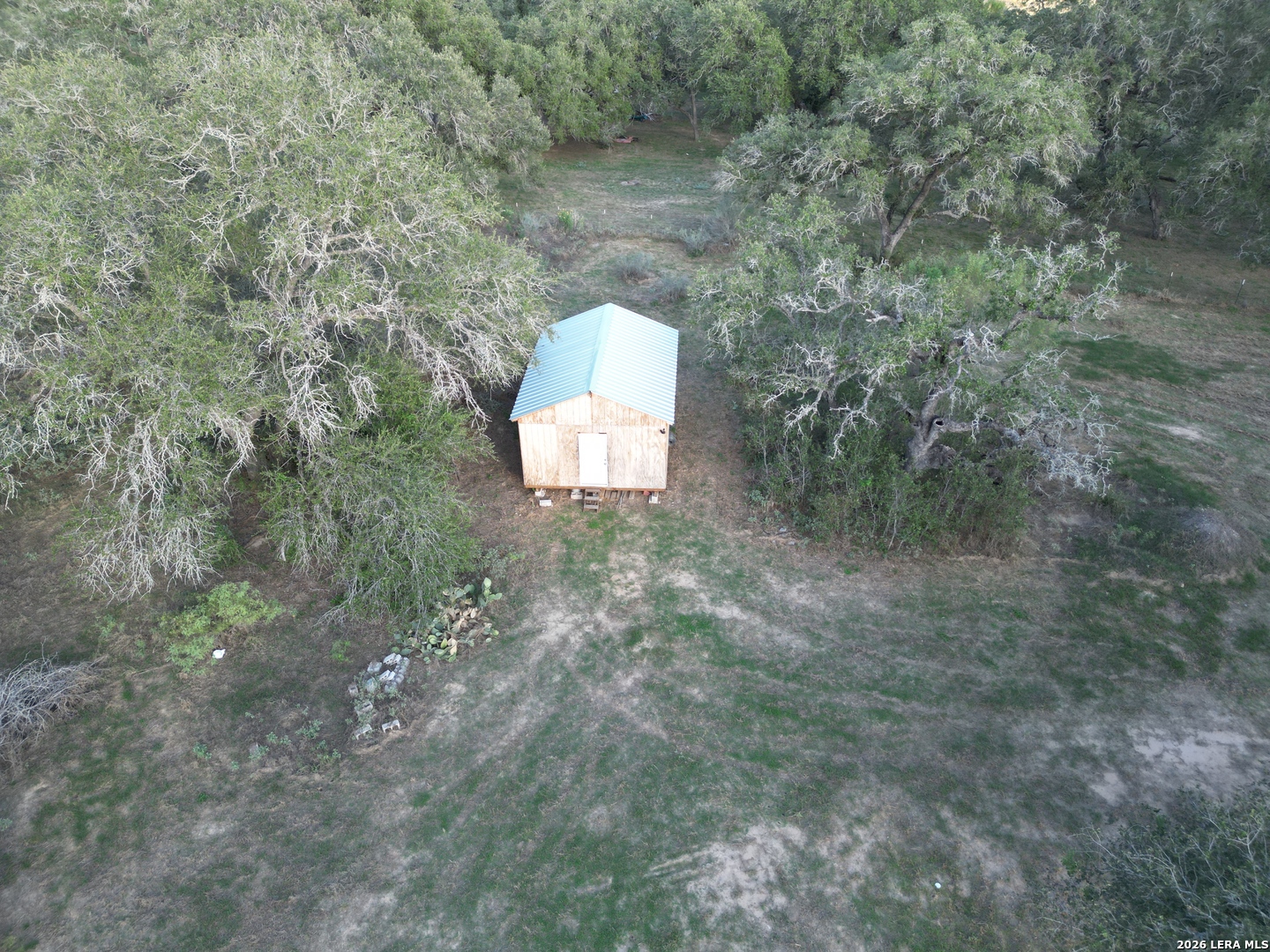 2525 TOMBLIN RD, Bigfoot, TX 78005