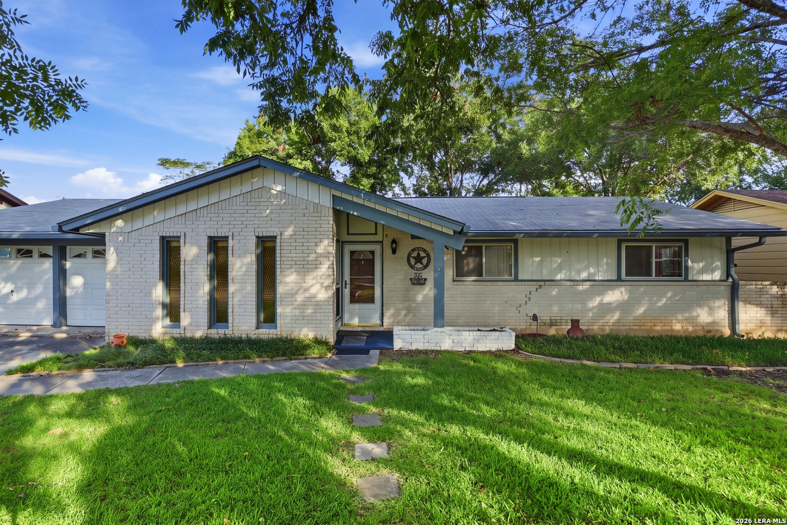 6926 DESILU DR, San Antonio, TX 78240