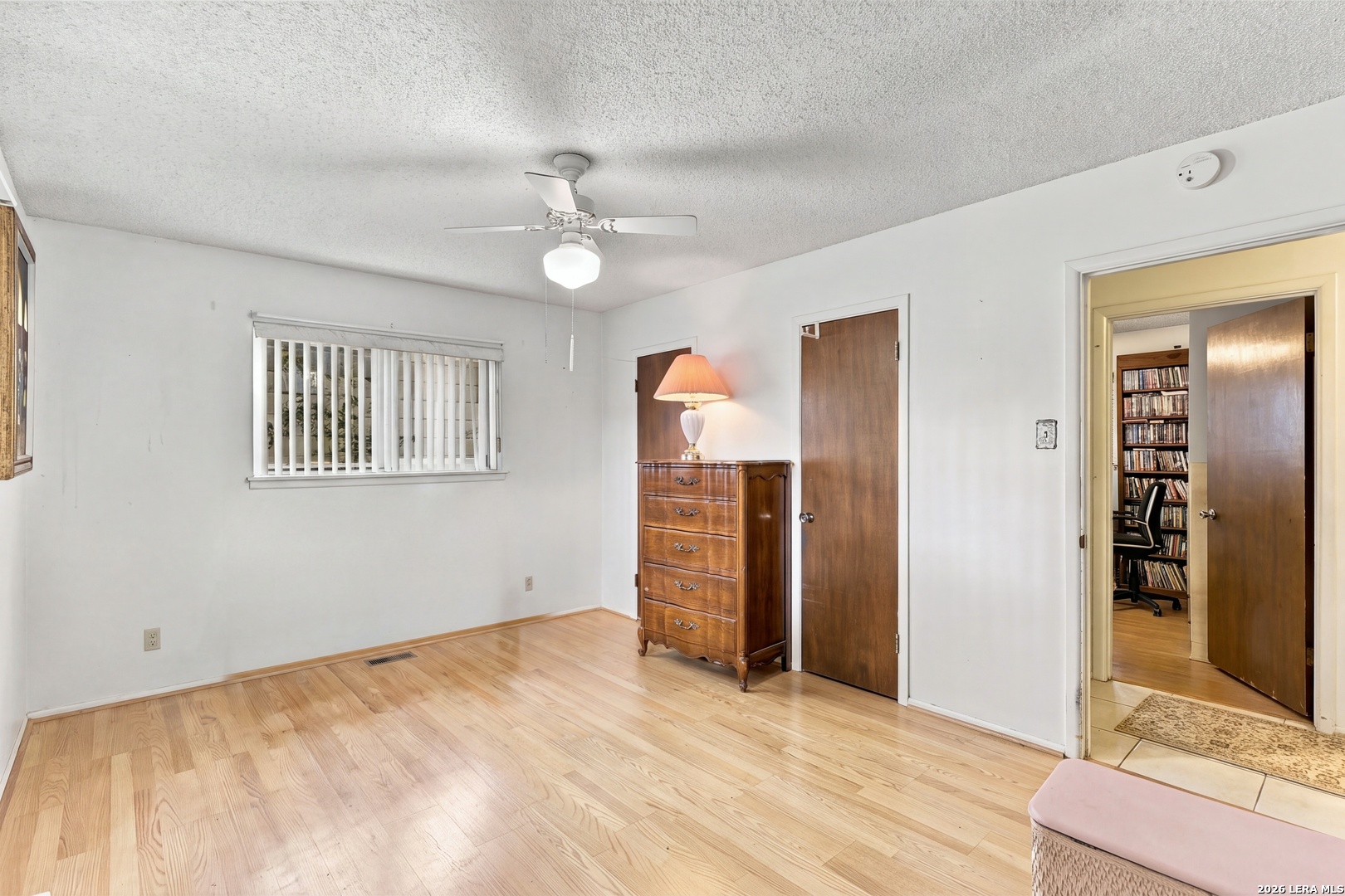 6926 DESILU DR, San Antonio, TX 78240