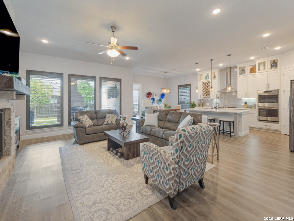 993 Carriage Loop, New Braunfels, TX 78132