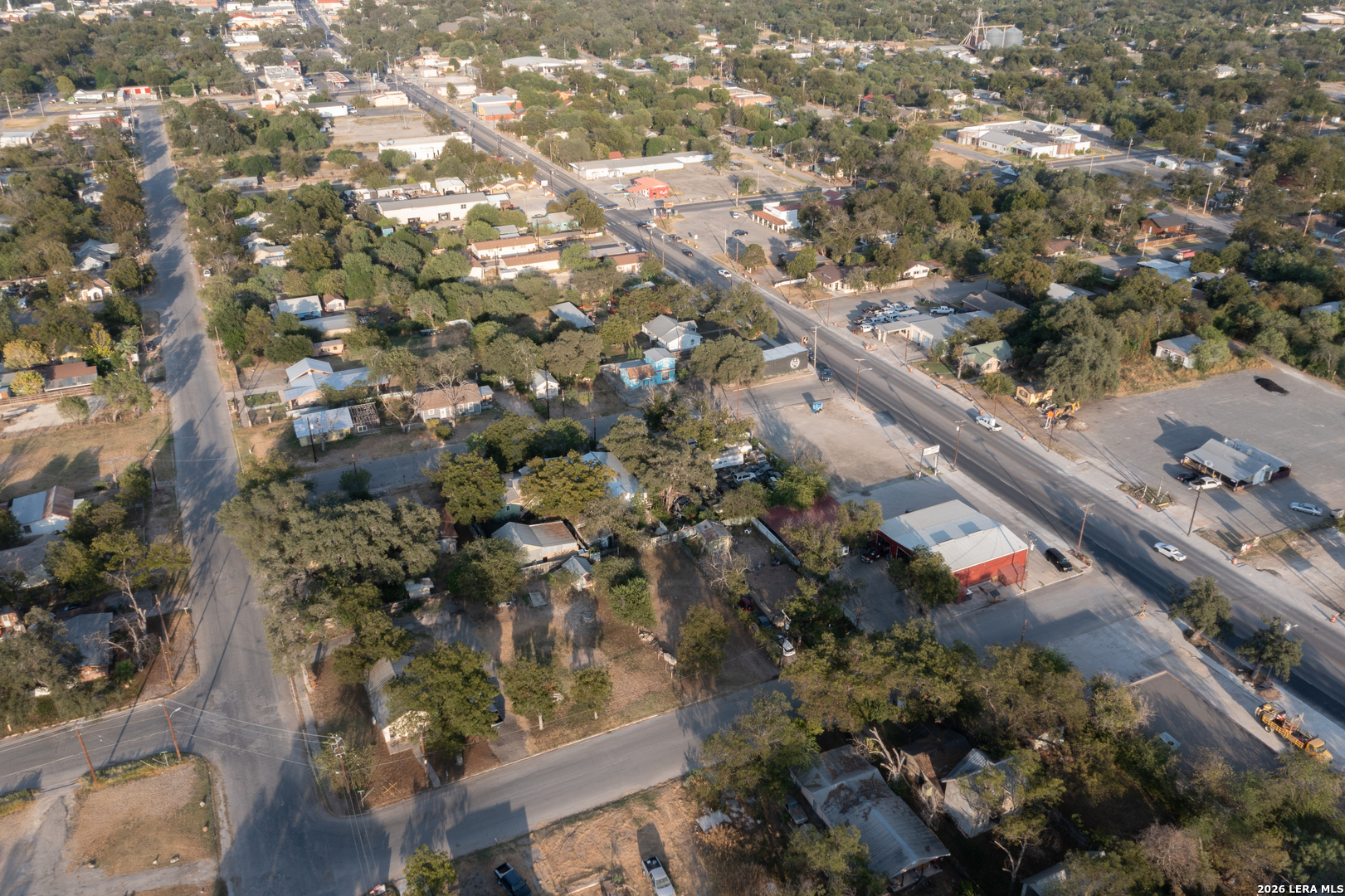 114 Mayhew St, Uvalde, TX 78801
