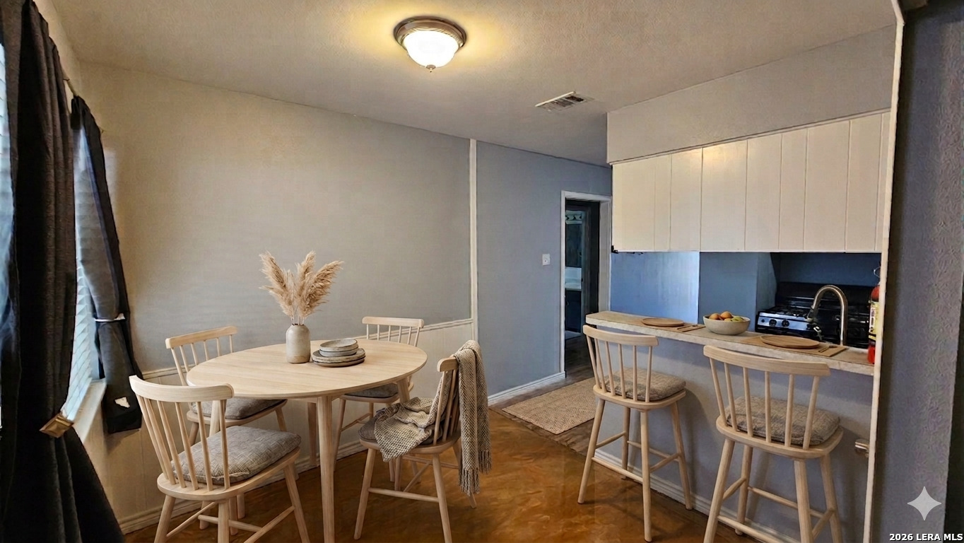 820 DURR RD, San Antonio, TX 78214