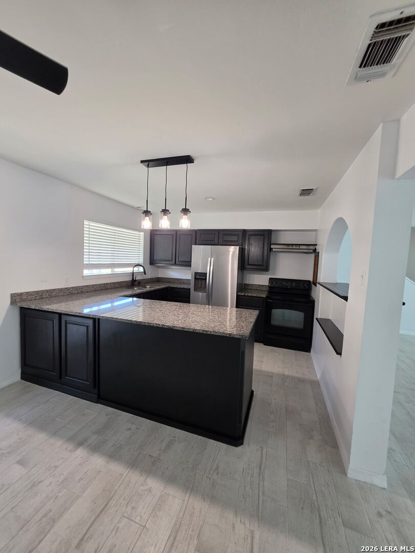 1200 CIBOLO TRL, Universal City, TX 78148
