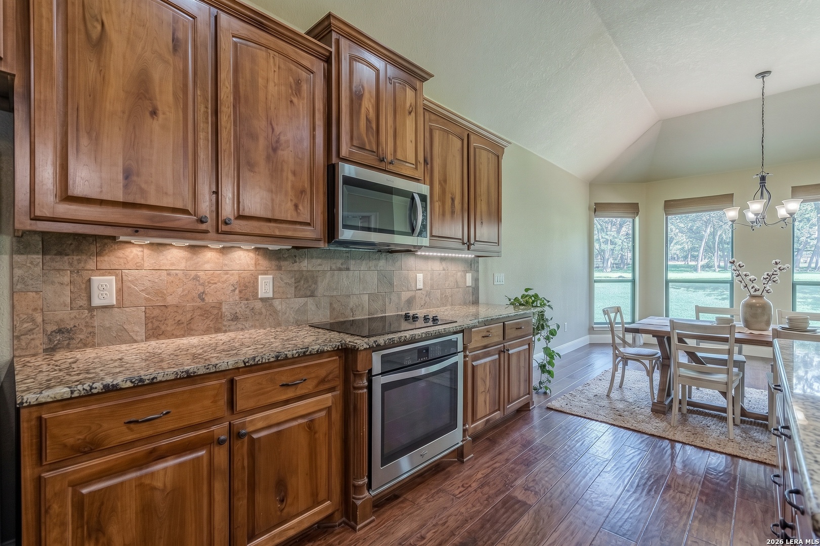 2628 Wolf Lair, photo 9