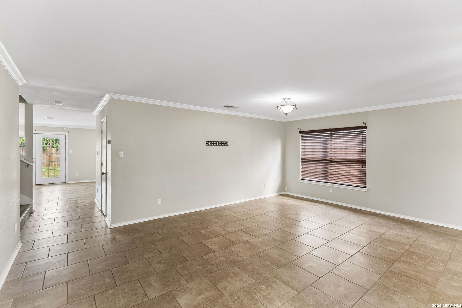 9011 Via Hermosa, San Antonio, TX 78245