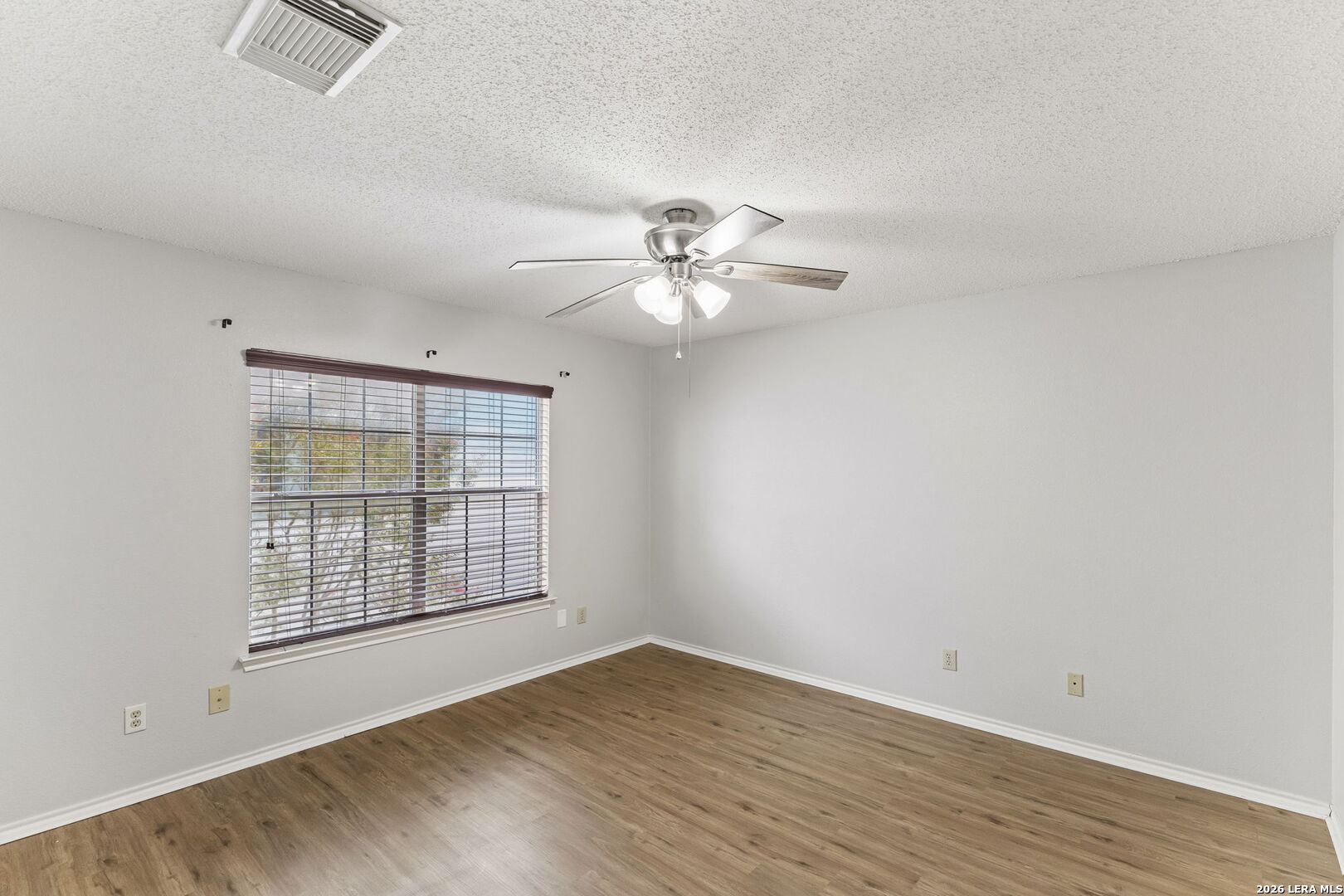 9011 Via Hermosa, San Antonio, TX 78245