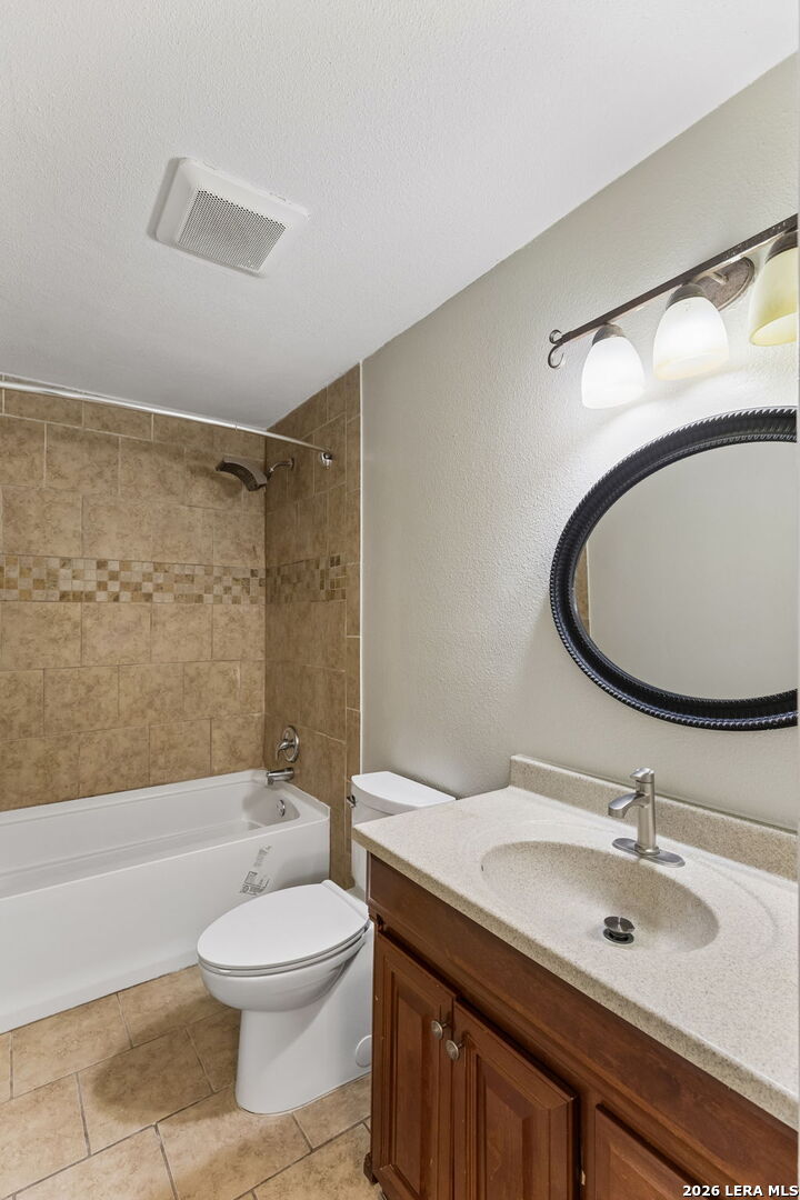 9011 Via Hermosa, San Antonio, TX 78245