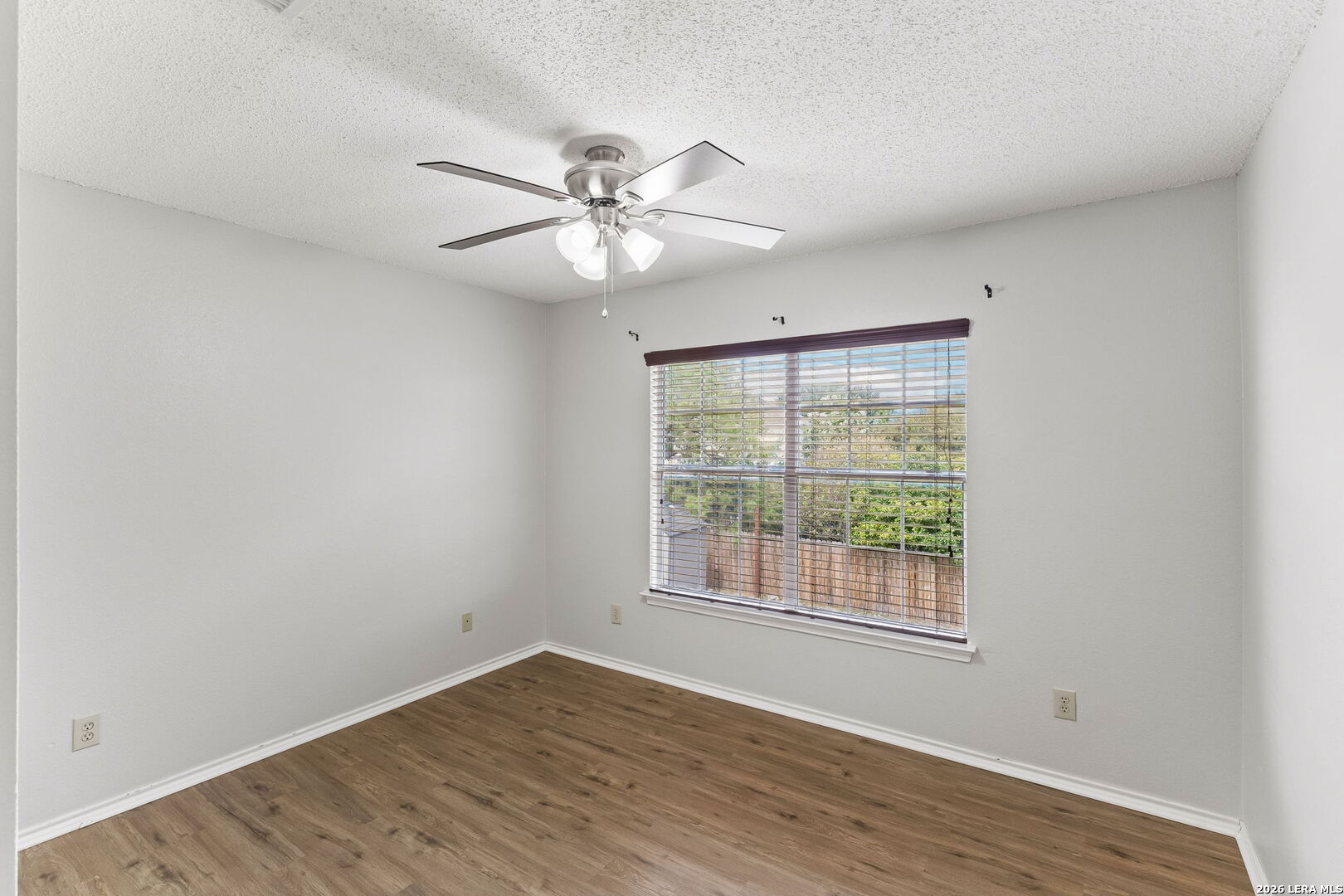 9011 Via Hermosa, San Antonio, TX 78245