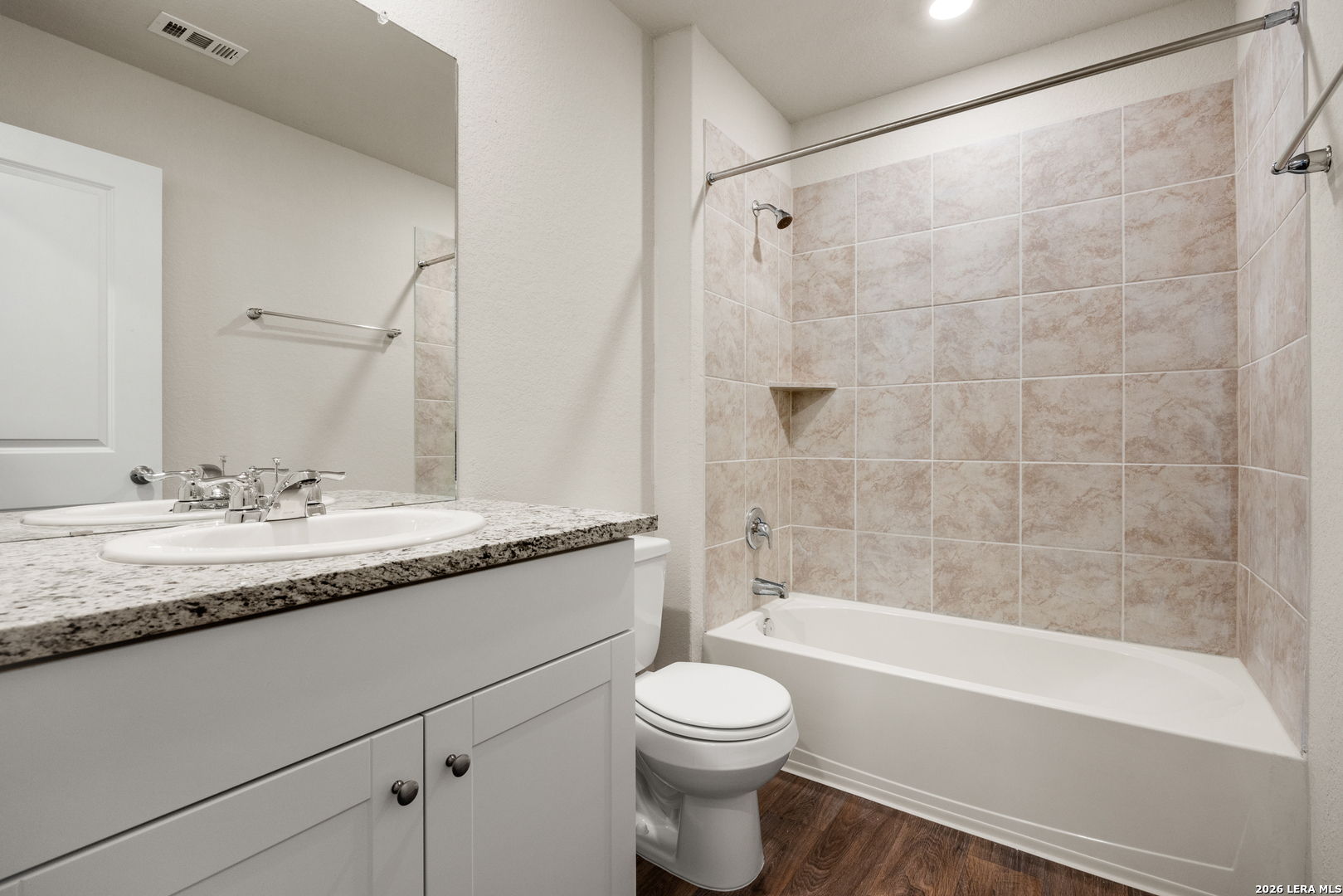 148 CHIPPING ALY, Floresville, TX 78114