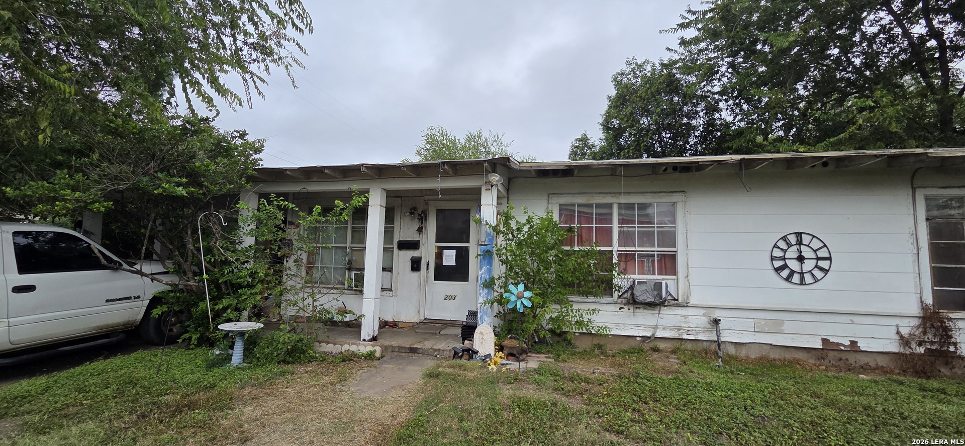 203 SHEILA DR, San Antonio, TX 78209