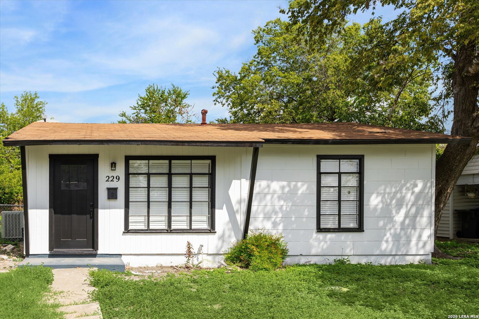 Property photo for 229 REDROCK DR, San Antonio, TX