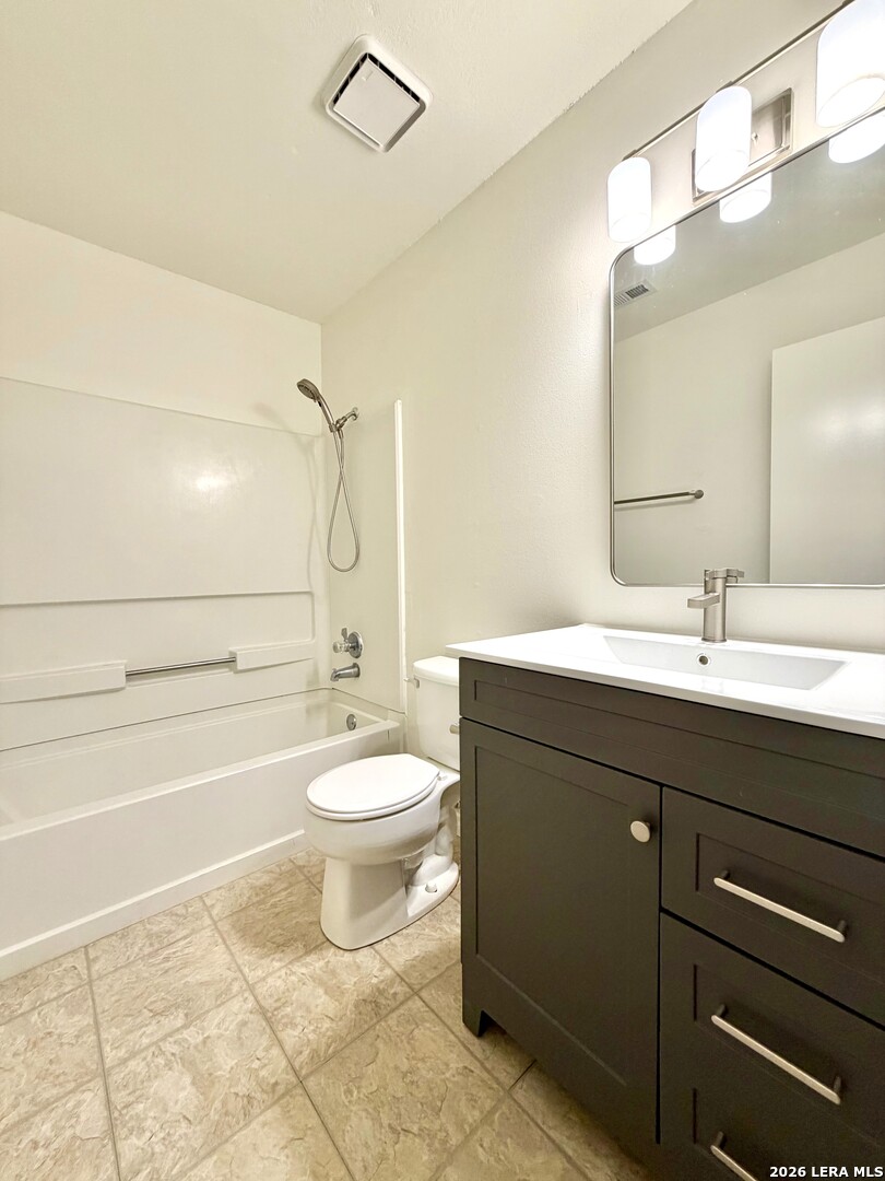 7806 GREEN BLF, San Antonio, TX 78240