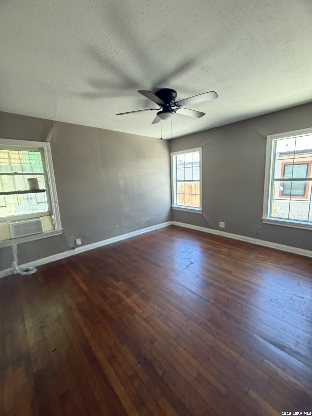 1335 Clower, San Antonio, TX 78201