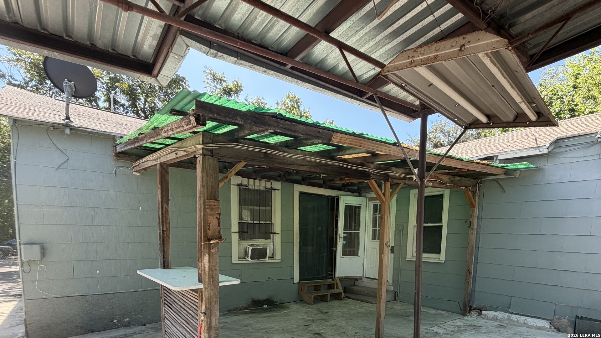 1335 Clower, San Antonio, TX 78201