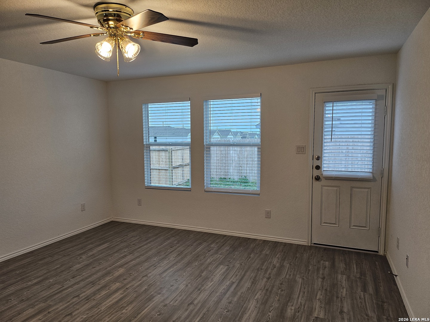 5911 COAHULIA RDG, Seguin, TX 78155