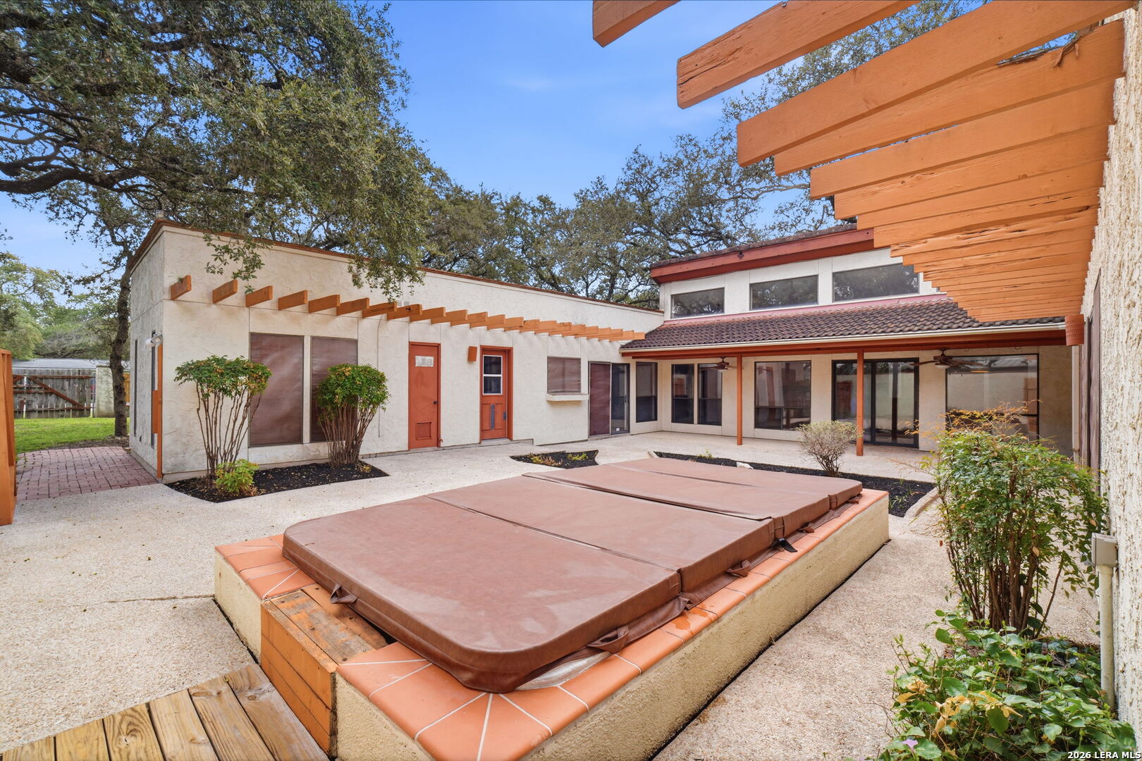 309 Fleetwood Dr, San Antonio, TX 78232