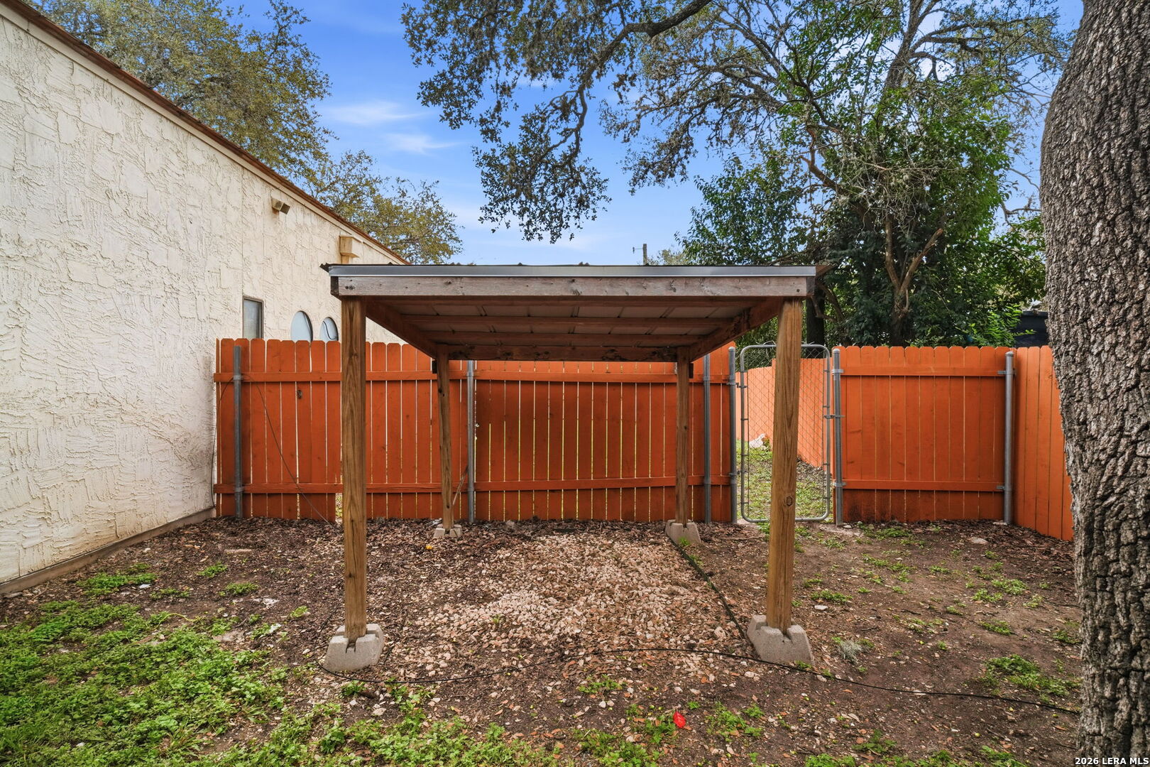 309 Fleetwood Dr, San Antonio, TX 78232