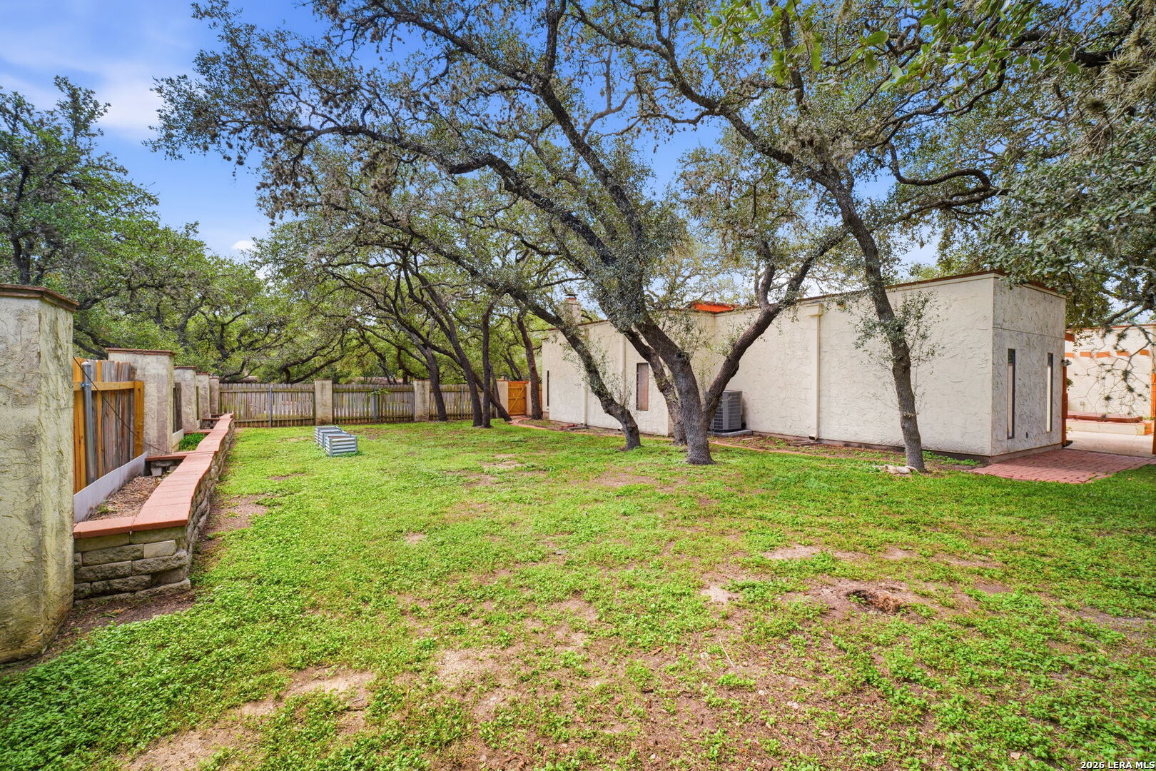 309 Fleetwood Dr, San Antonio, TX 78232