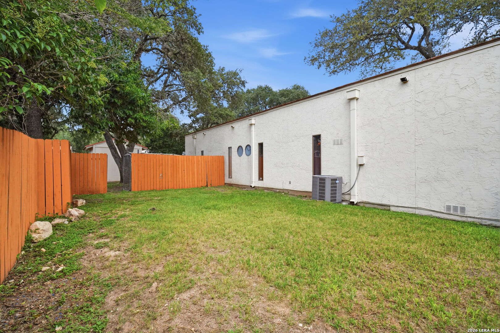 309 Fleetwood Dr, San Antonio, TX 78232