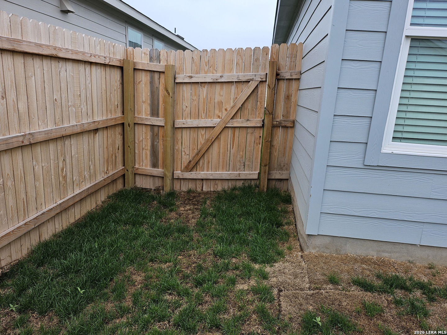 5911 COAHULIA RDG, Seguin, TX 78155