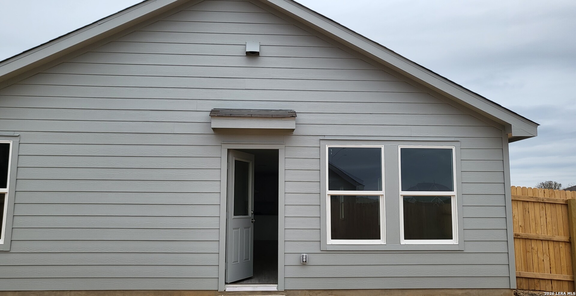 5911 COAHULIA RDG, Seguin, TX 78155