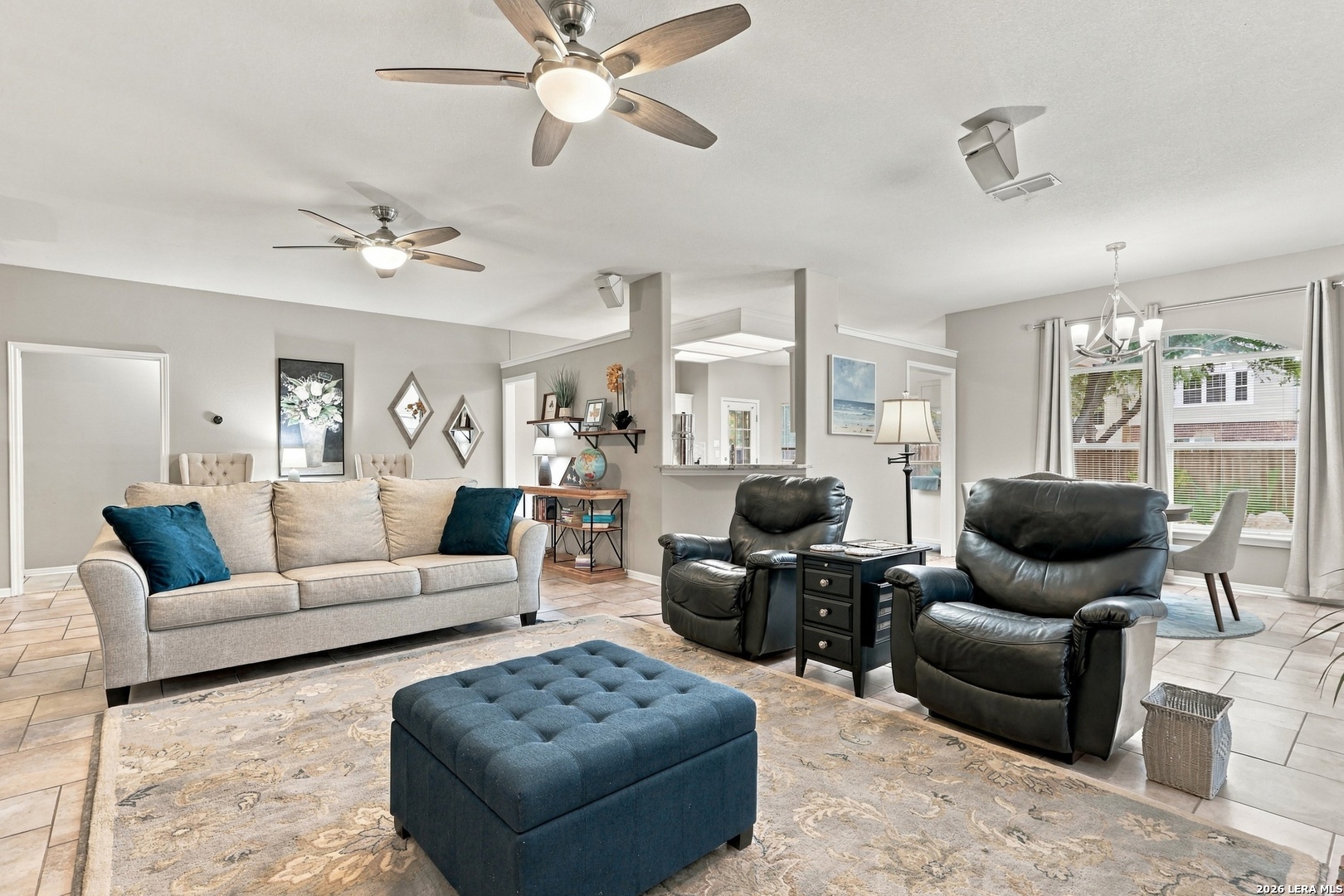 9423 Camino Venado, Helotes, TX 78023