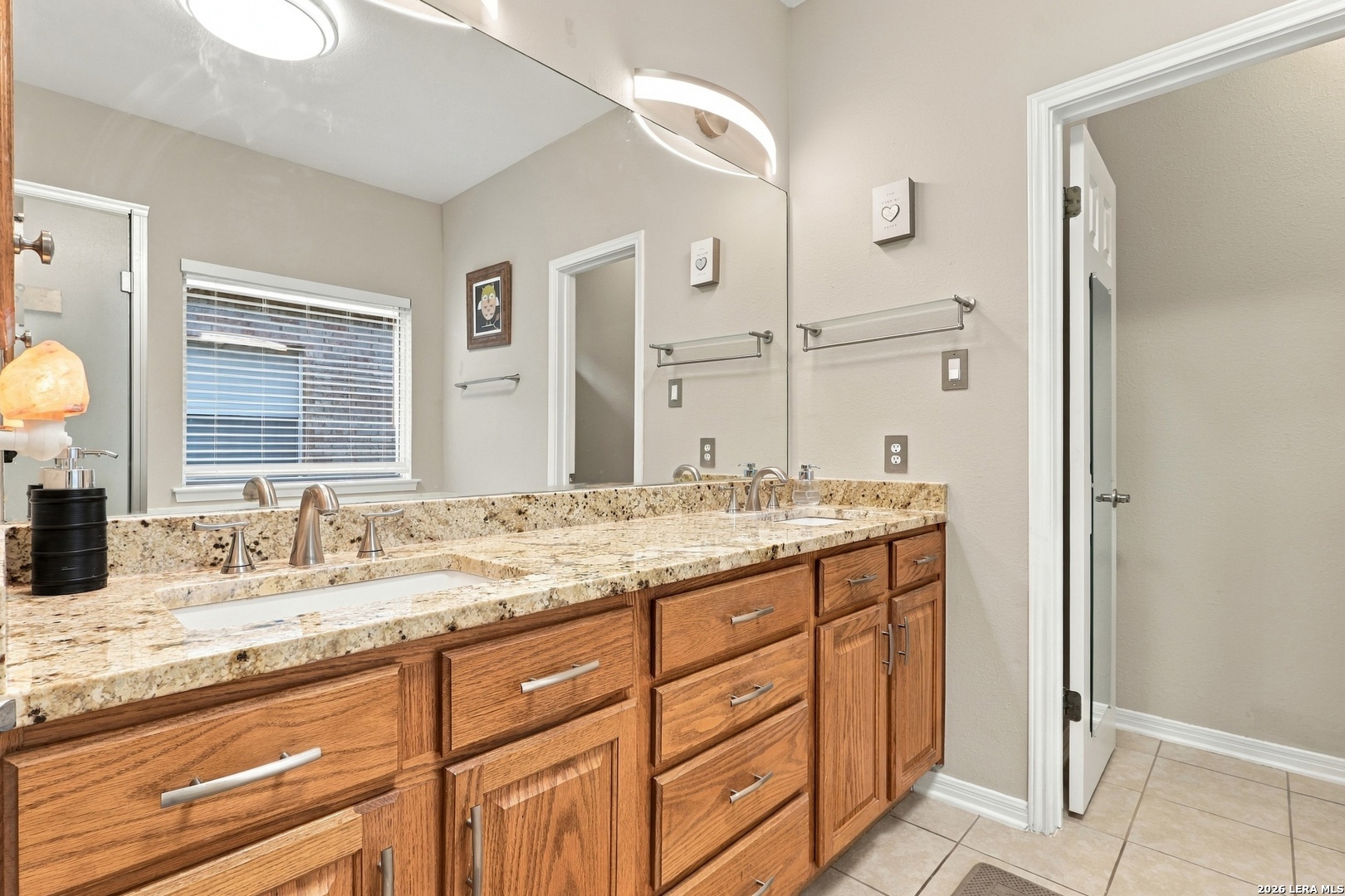 9423 Camino Venado, Helotes, TX 78023