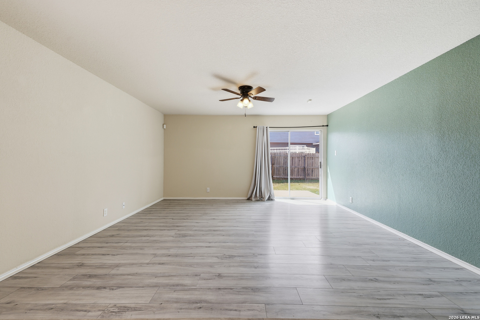 419 Dolly Dr, Converse, TX 78109