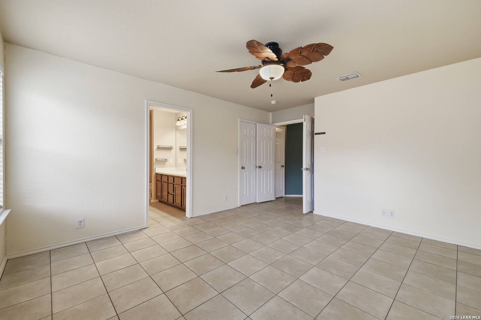 419 Dolly Dr, Converse, TX 78109