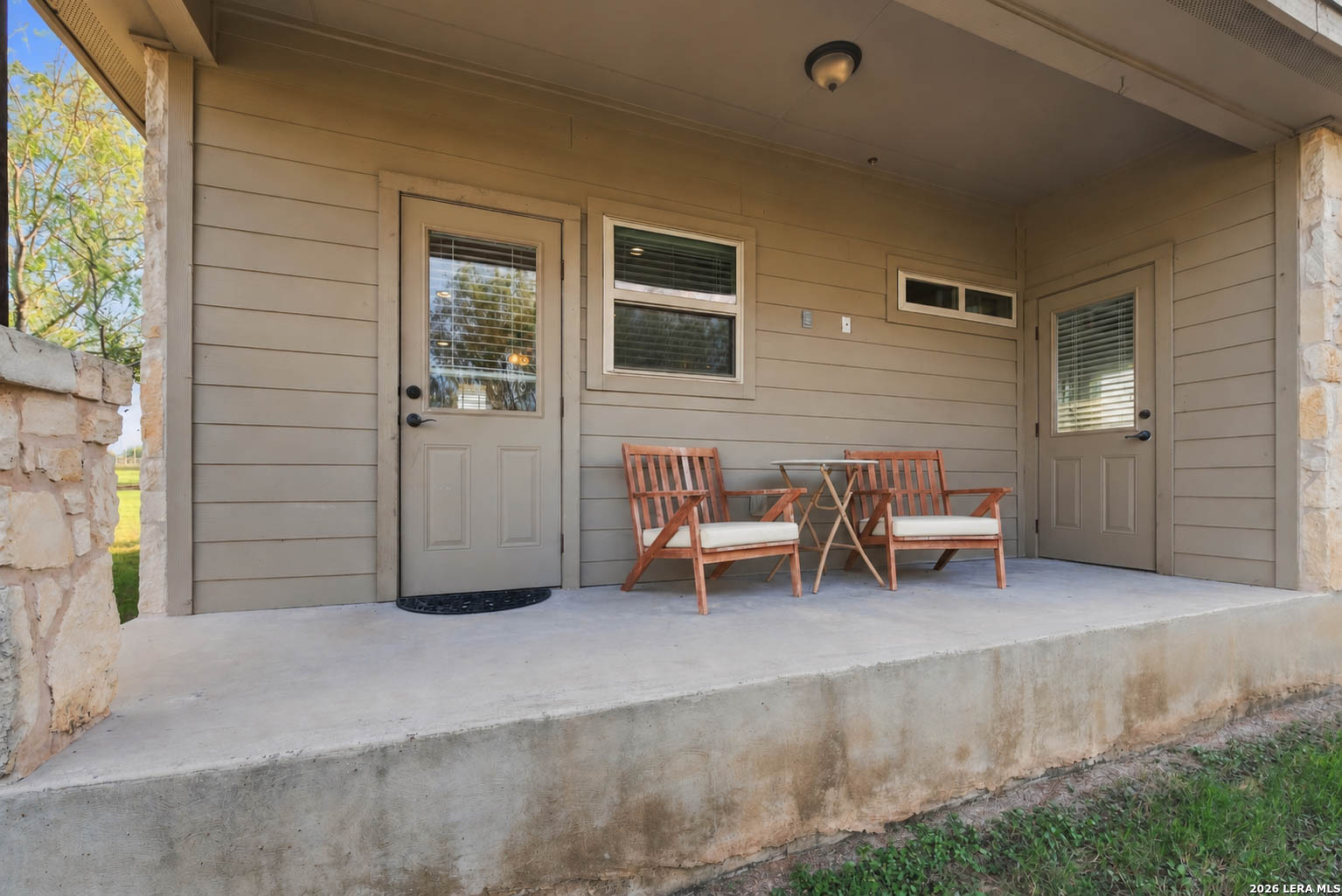 1260 County Road 361, La Vernia, TX 78121