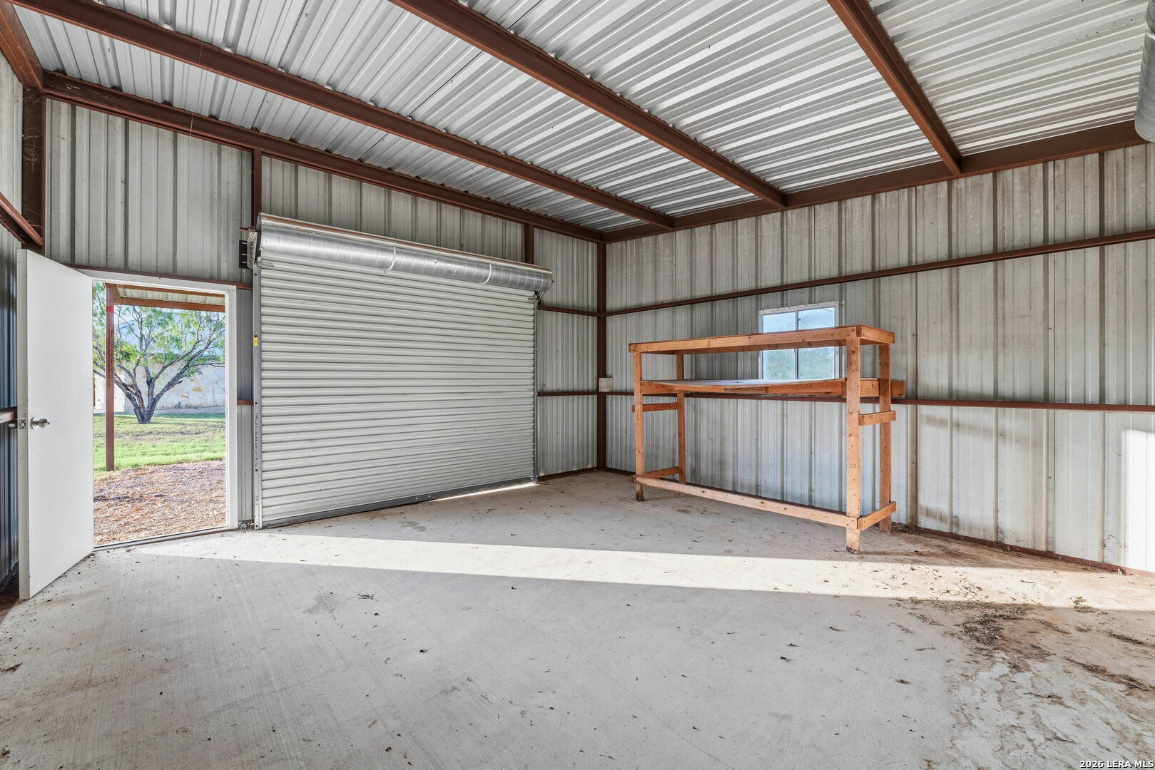 1260 County Road 361, La Vernia, TX 78121