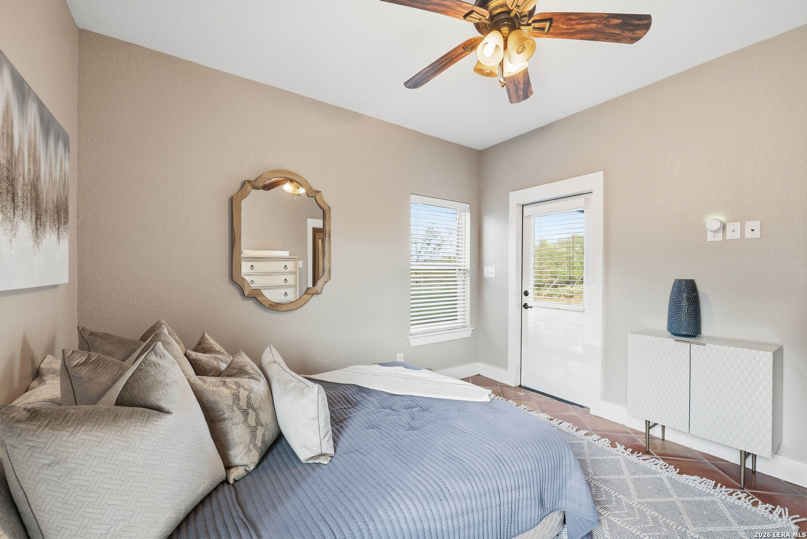 1260 County Road 361, La Vernia, TX 78121