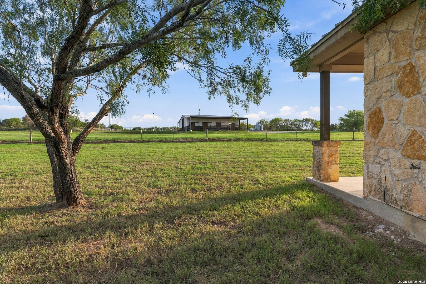 1260 County Road 361, La Vernia, TX 78121