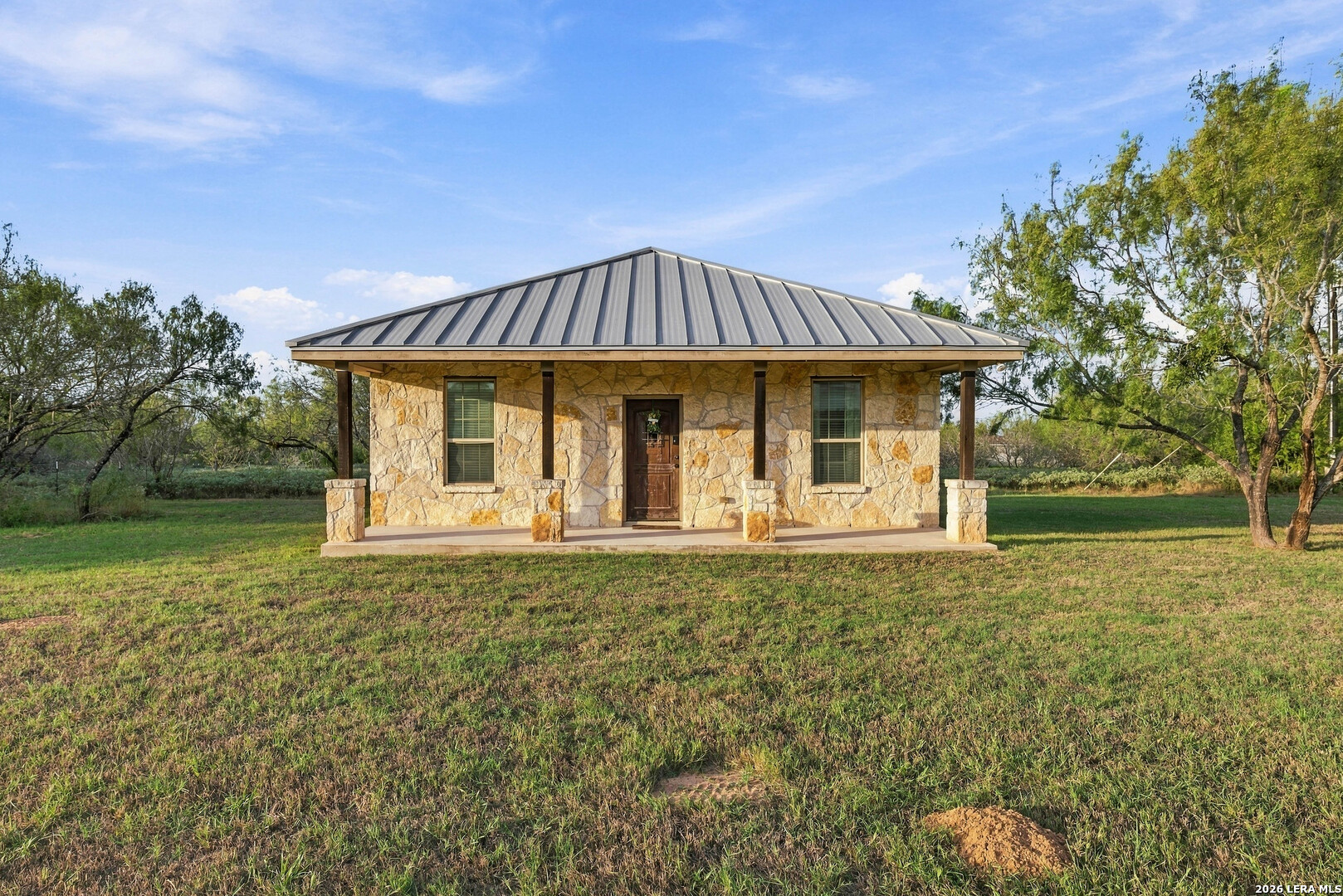 1260 County Road 361, La Vernia, TX 78121