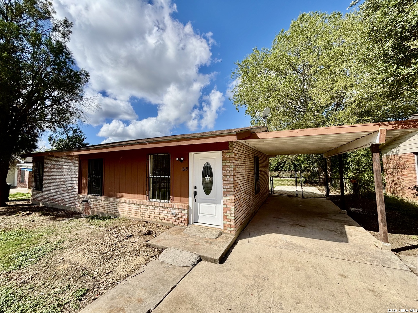 1619 Latimer, San Antonio, TX 78220