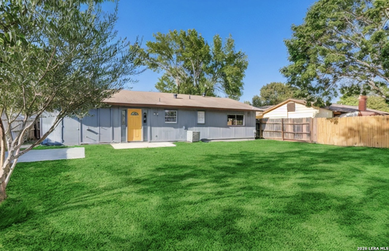 9506 CLIFF WAY ST, San Antonio, TX 78250