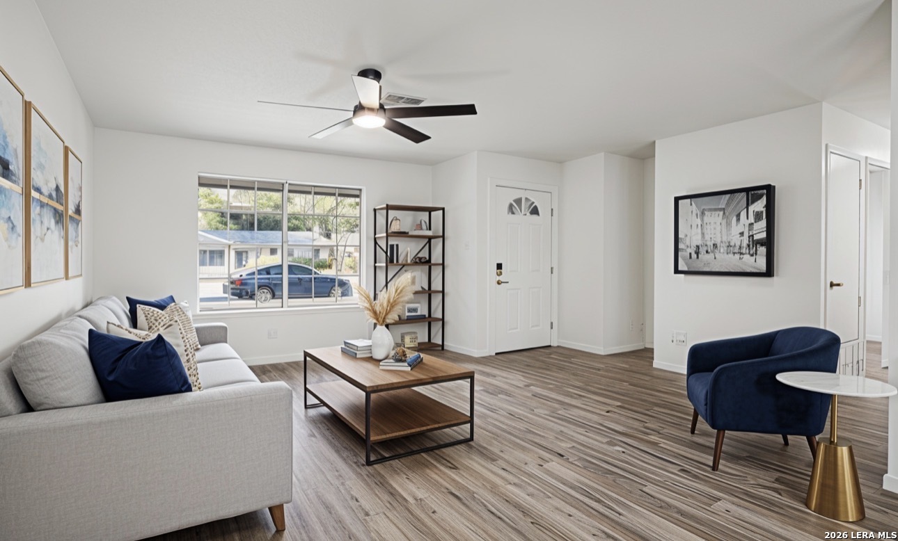 9506 CLIFF WAY ST, San Antonio, TX 78250