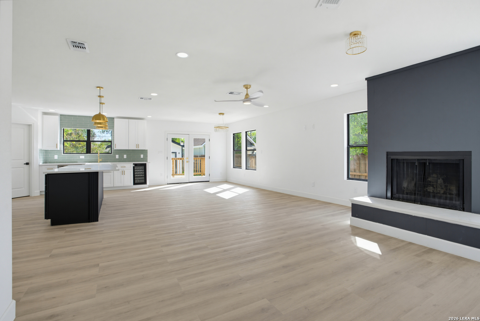 146 Larchmont, San Antonio, TX 78209
