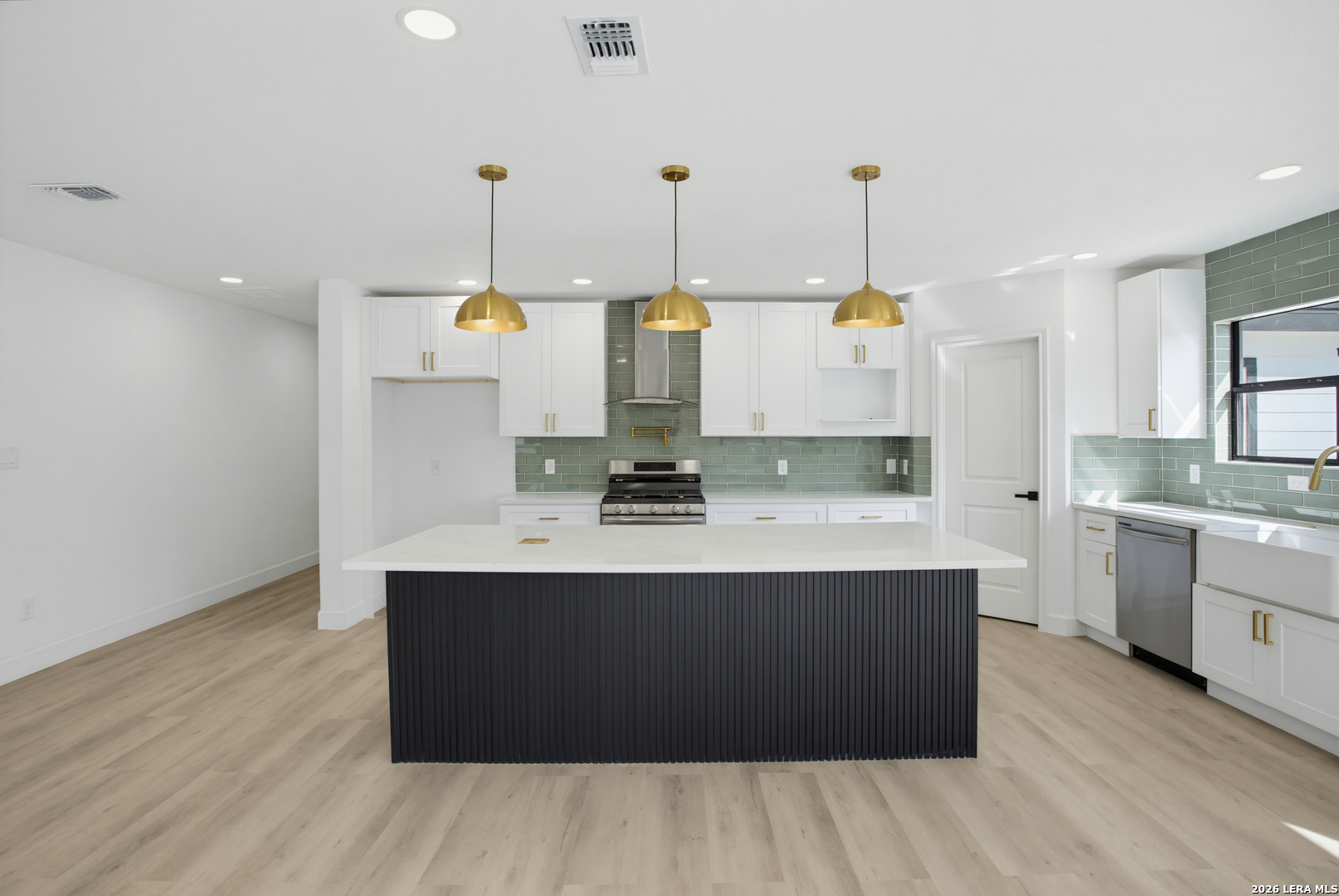 146 Larchmont, San Antonio, TX 78209