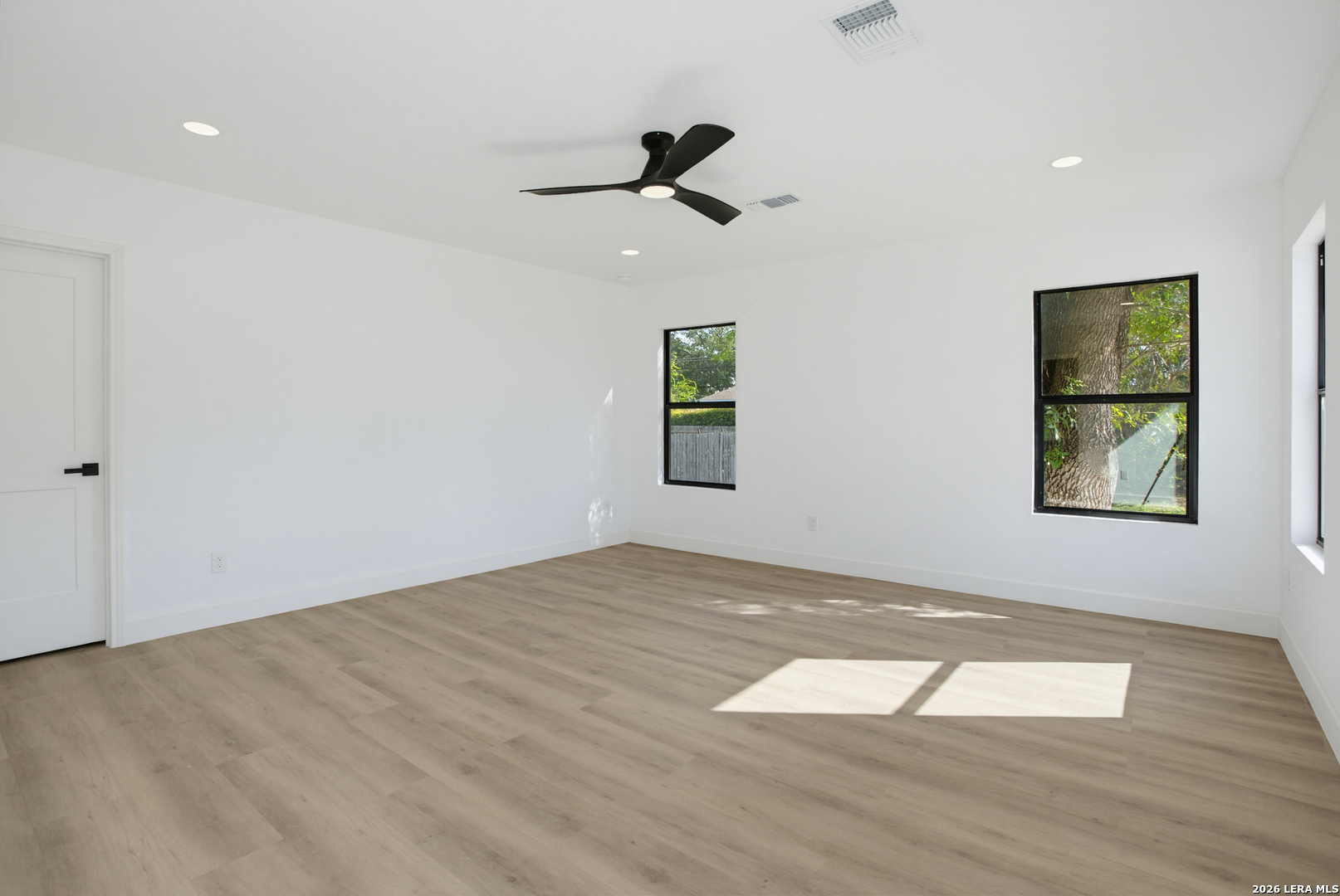 146 Larchmont, San Antonio, TX 78209