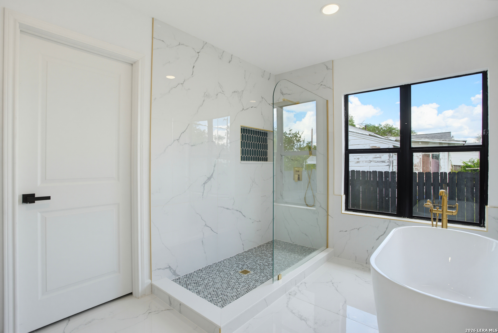 146 Larchmont, San Antonio, TX 78209