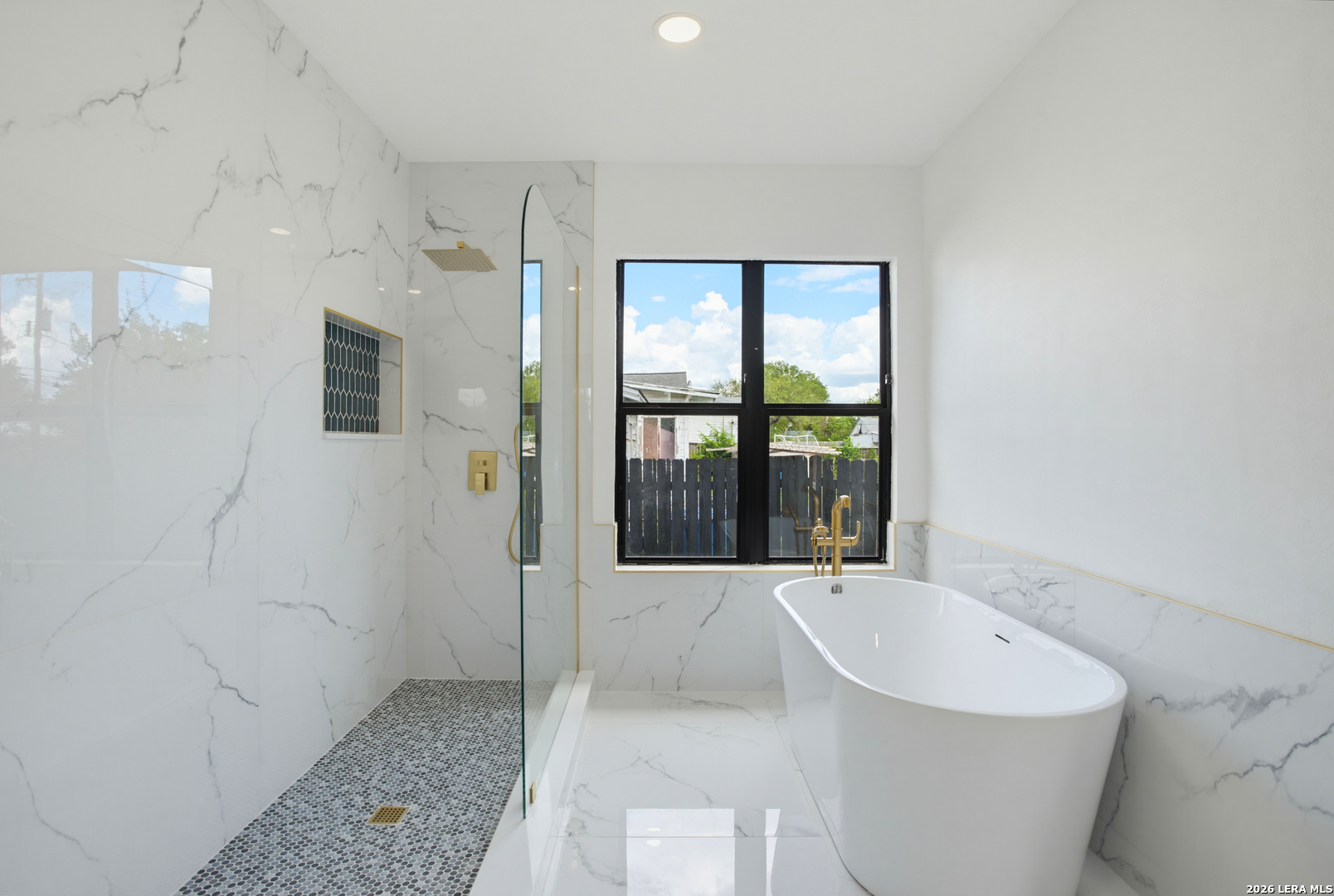 146 Larchmont, San Antonio, TX 78209