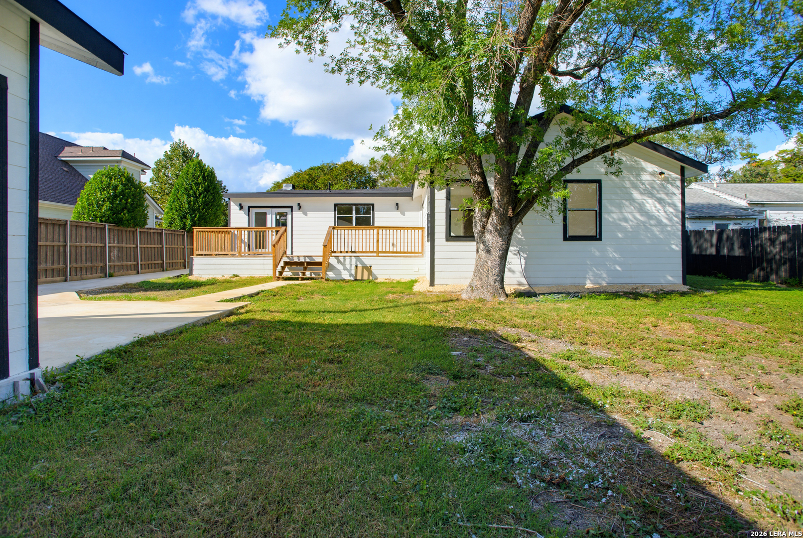 146 Larchmont, San Antonio, TX 78209