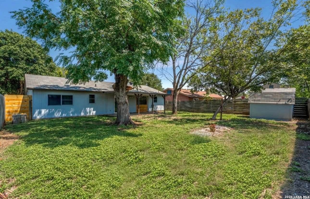 3834 PIPERS CREST ST, San Antonio, TX 78251
