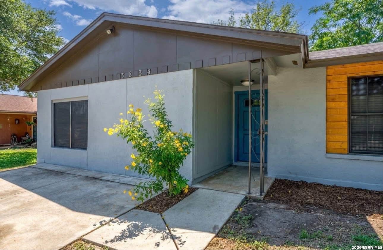 3834 PIPERS CREST ST, San Antonio, TX 78251