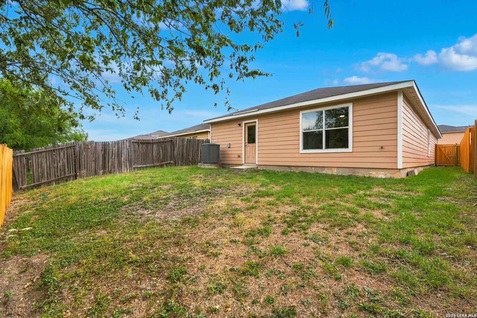 5659 FOREST CYN, San Antonio, TX 78252