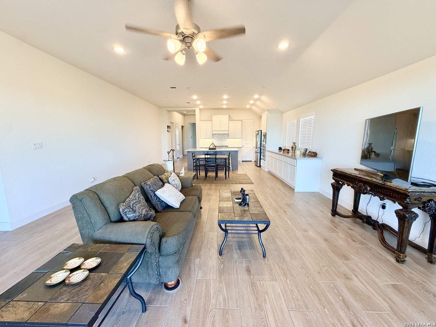 2938 Vistablue Lane, San Antonio, TX 78245
