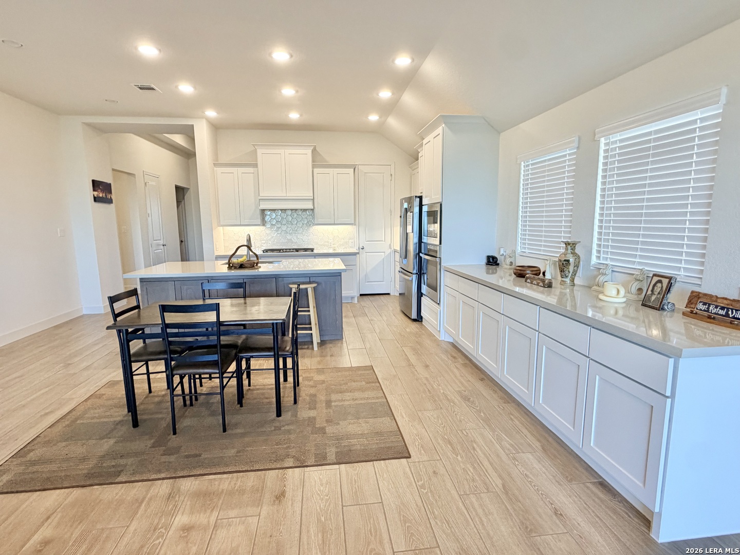 2938 Vistablue Lane, San Antonio, TX 78245