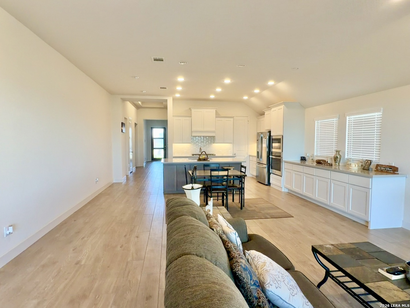 2938 Vistablue Lane, San Antonio, TX 78245